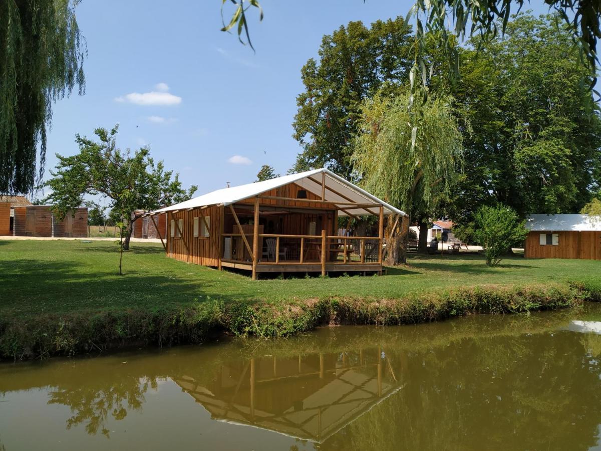 Domaine Ramonjavel, Glamping & Alpaca'S Bed & Breakfast Fongrave ภายนอก รูปภาพ
