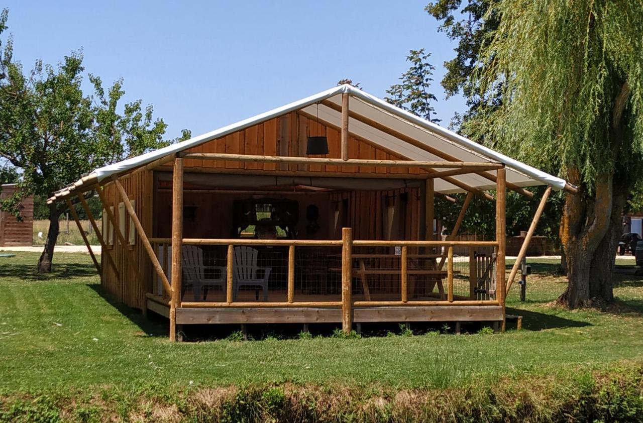 Domaine Ramonjavel, Glamping & Alpaca'S Bed & Breakfast Fongrave ภายนอก รูปภาพ